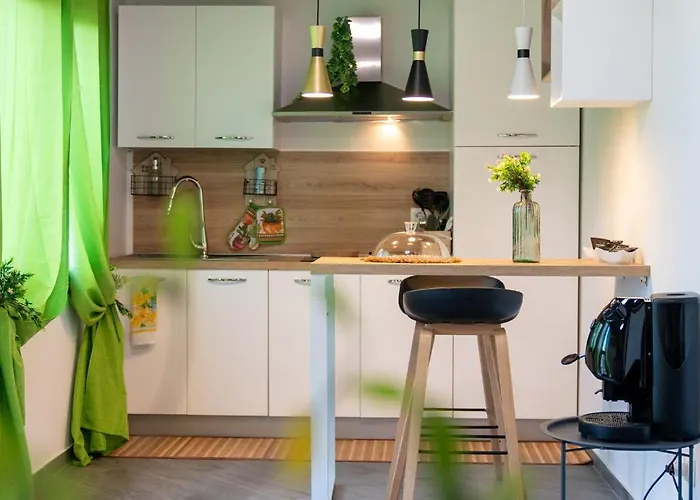 Intero Appartamento con Vasca Idromassaggio e Solarium - Villa Ciaculli